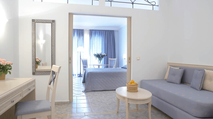 Family Room Garden View